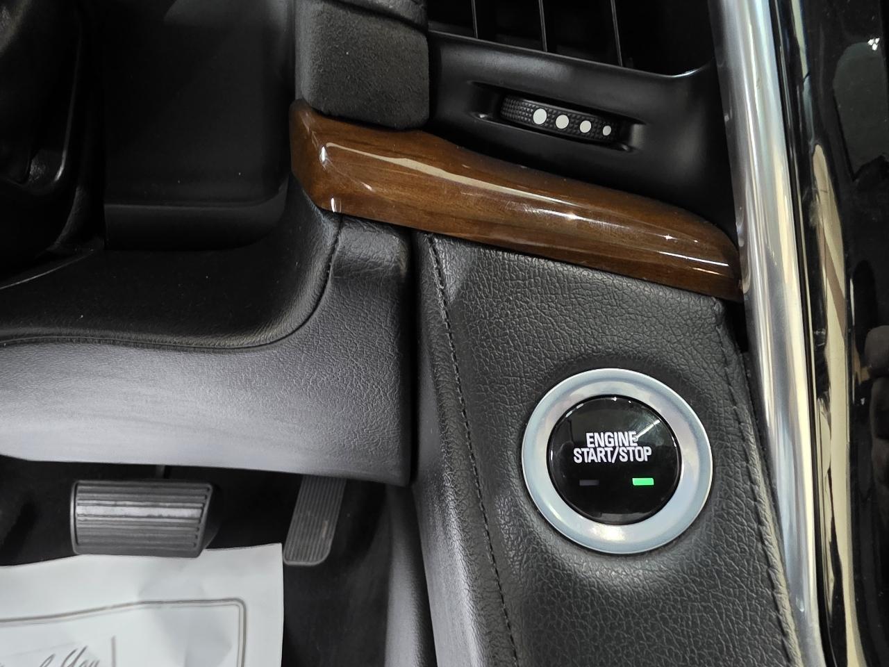 Cadillac Escalade ESV 2WD Luxury 2018