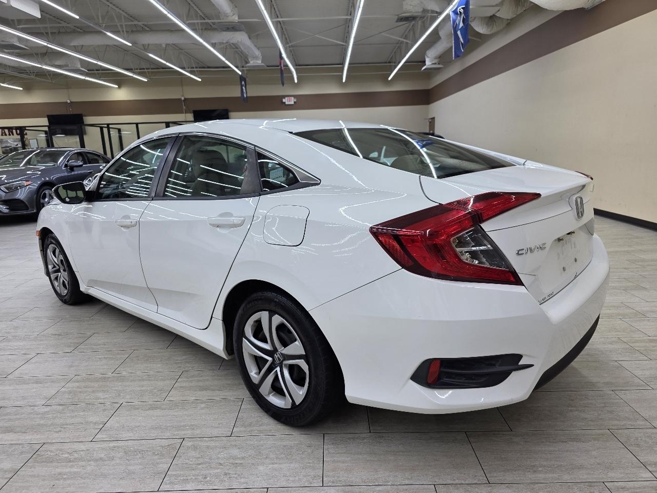 Honda Civic LX Sedan CVT 2018