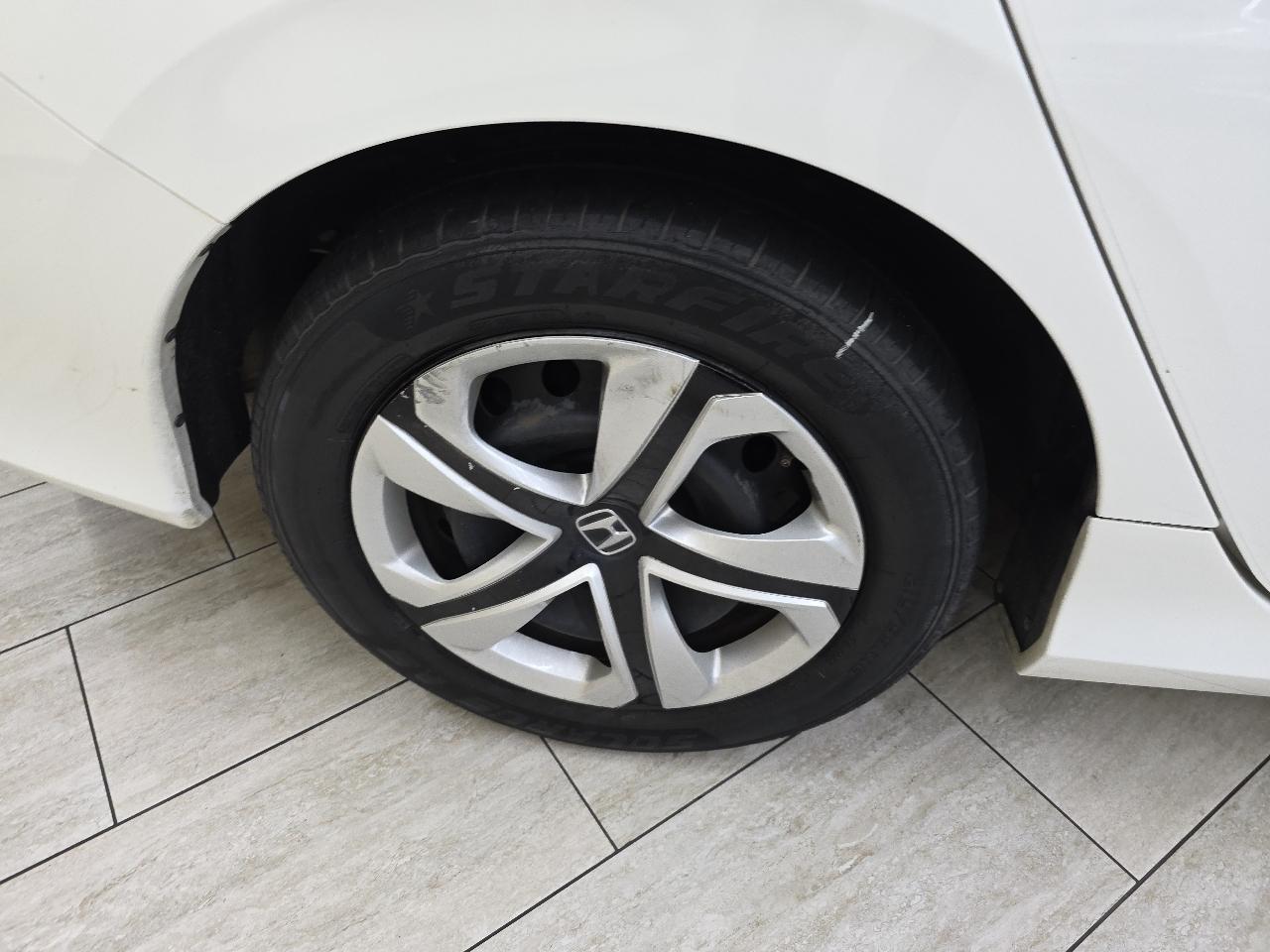 Honda Civic LX Sedan CVT 2018