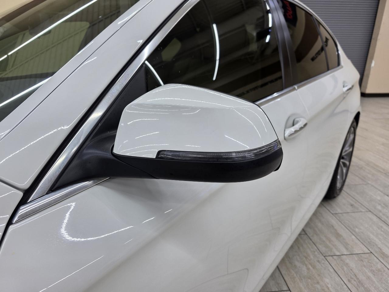 BMW 5-Series 528i xDrive 2016