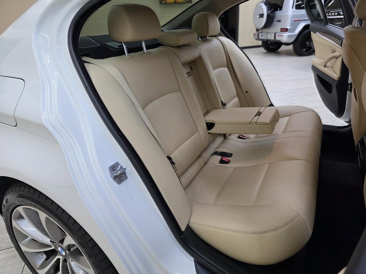 BMW 5-Series 528i xDrive 2016