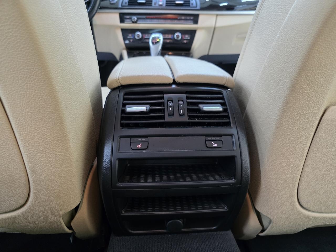 BMW 5-Series 528i xDrive 2016