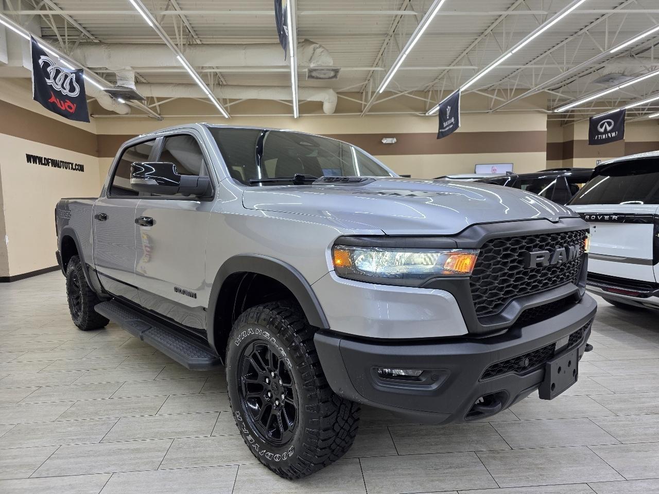 RAM 1500 Rebel Crew Cab SB 4WD 2025