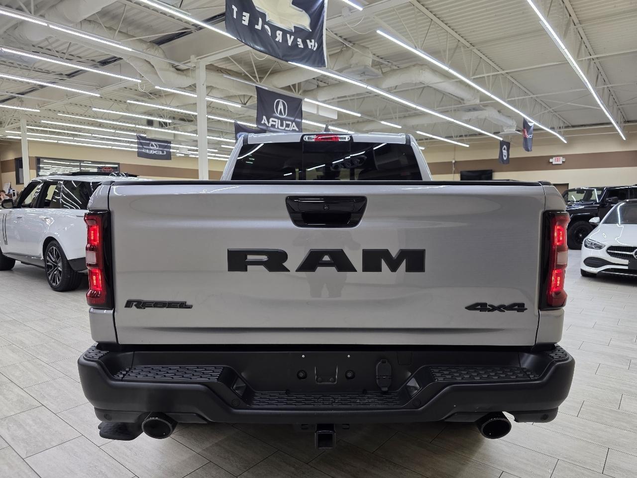 RAM 1500 Rebel Crew Cab SB 4WD 2025