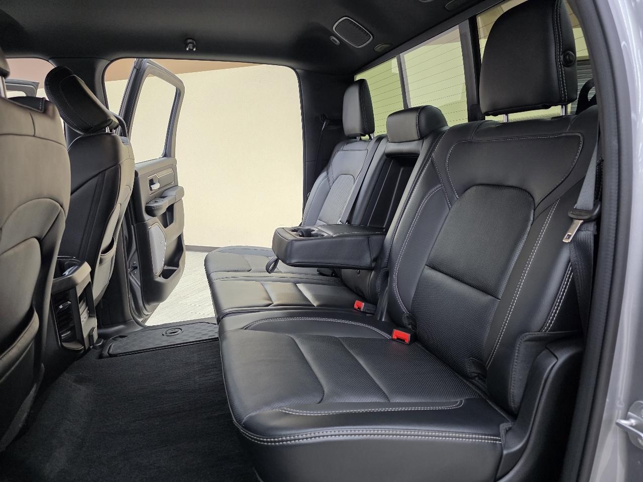 RAM 1500 Rebel Crew Cab SB 4WD 2025