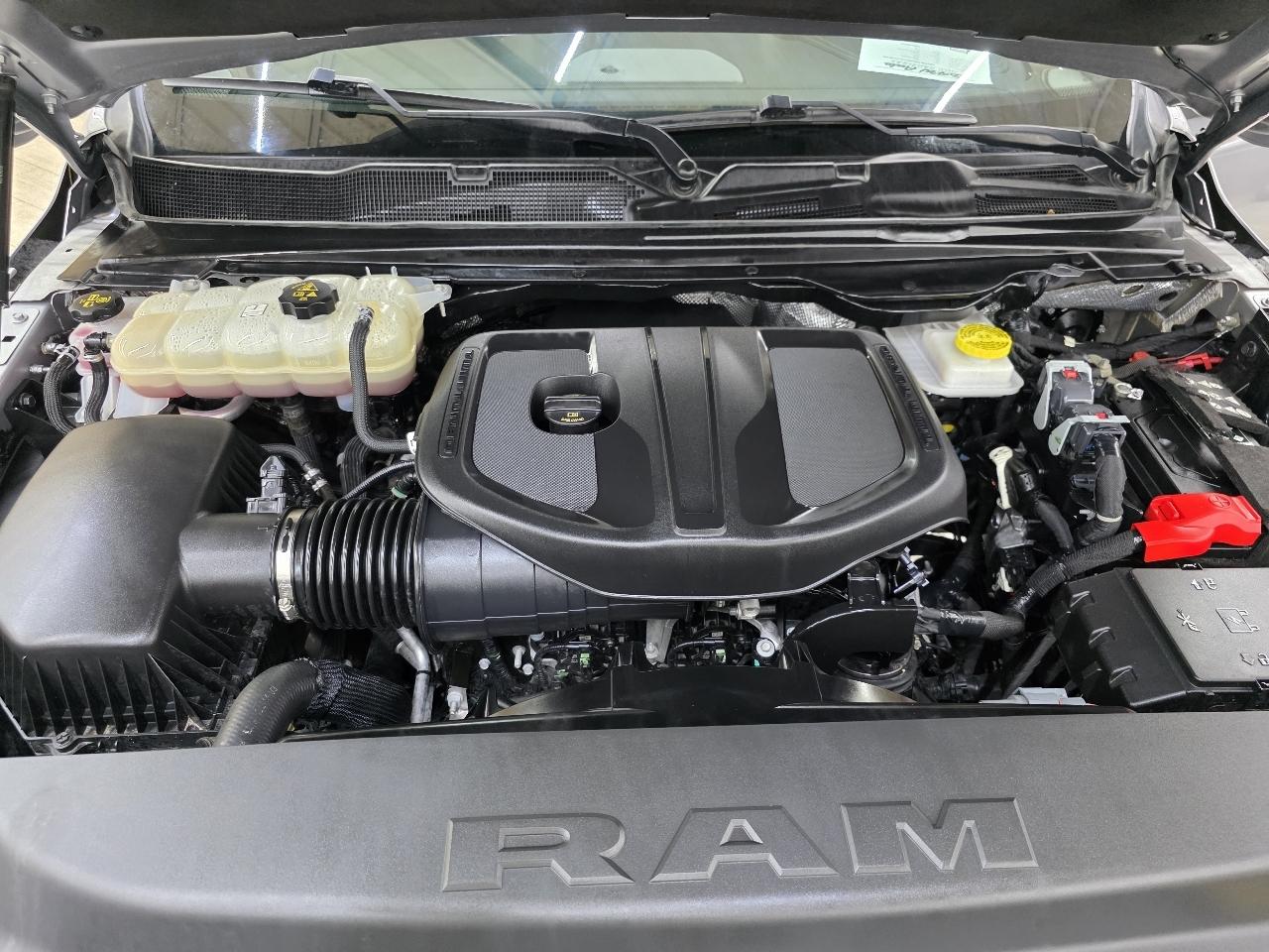 RAM 1500 Rebel Crew Cab SB 4WD 2025