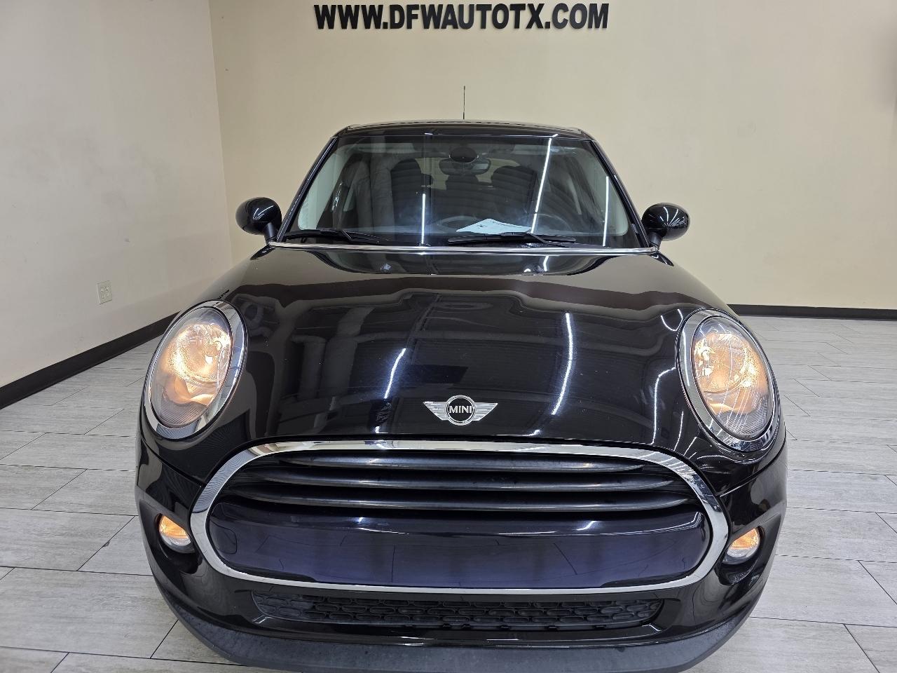 MINI Cooper 4-Door 2018