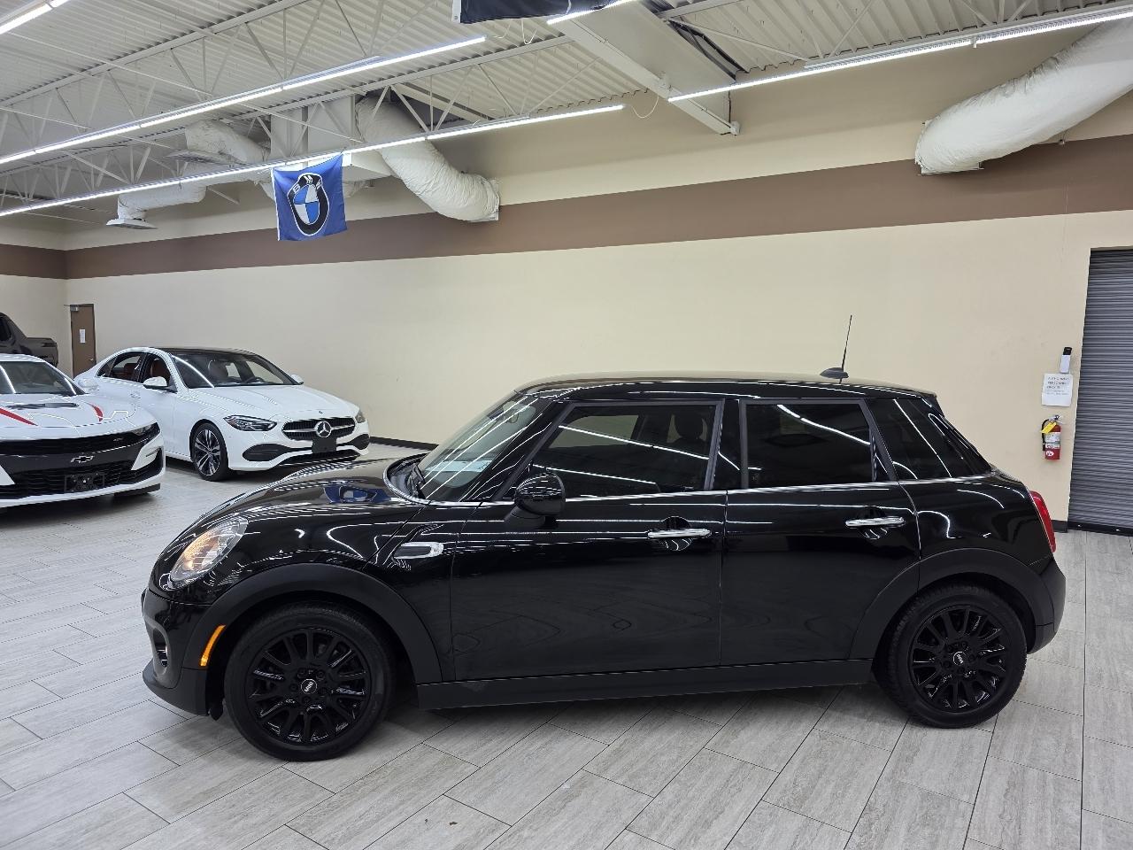 MINI Cooper 4-Door 2018