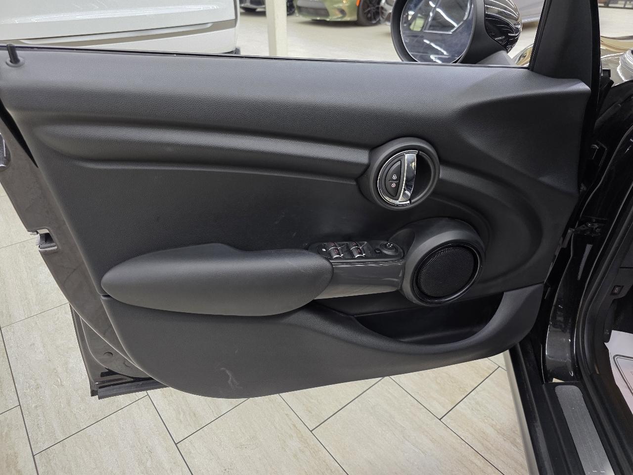 MINI Cooper 4-Door 2018