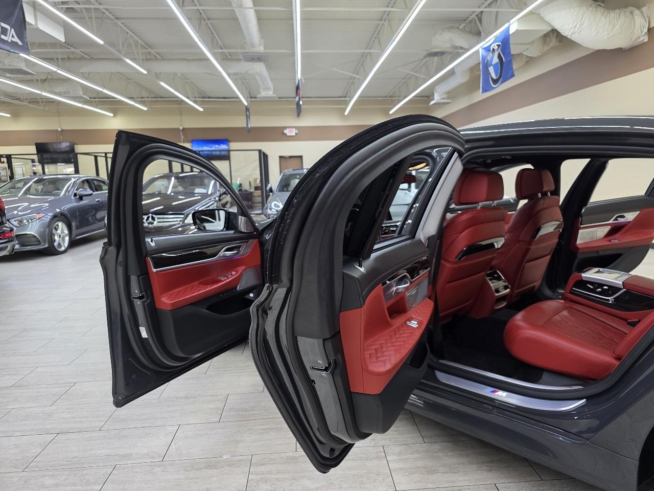 BMW 7-Series 750i xDrive 2021