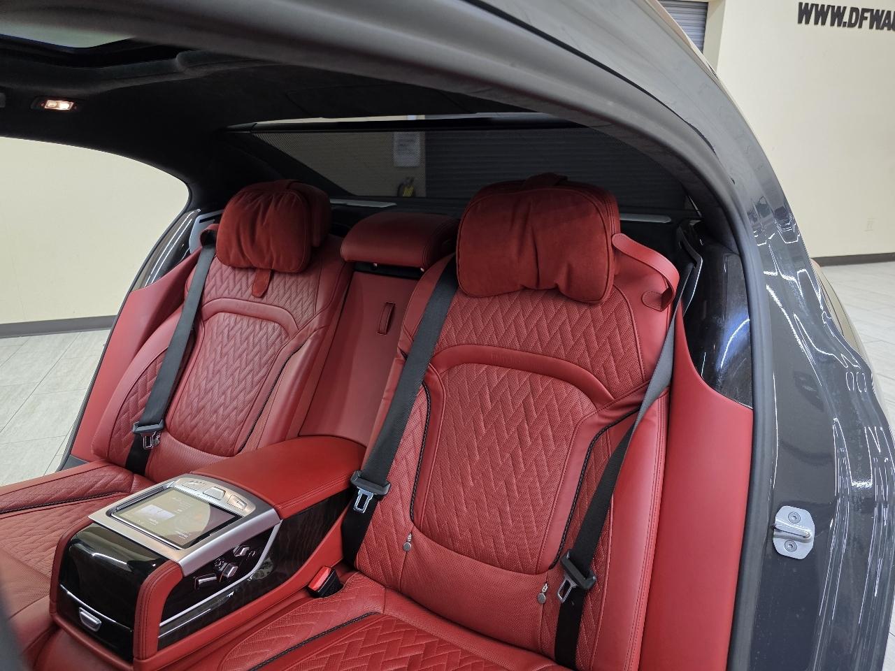 BMW 7-Series 750i xDrive 2021