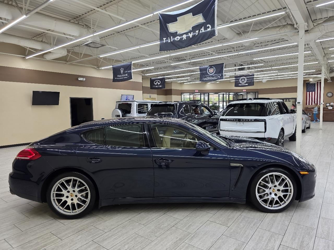 Porsche Panamera  2016