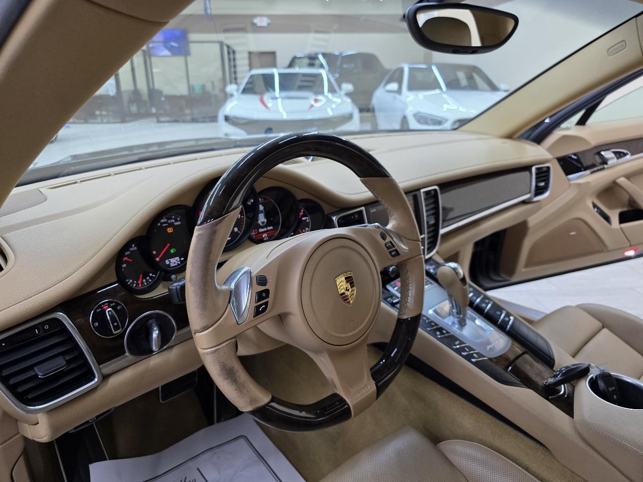 Porsche Panamera  2016