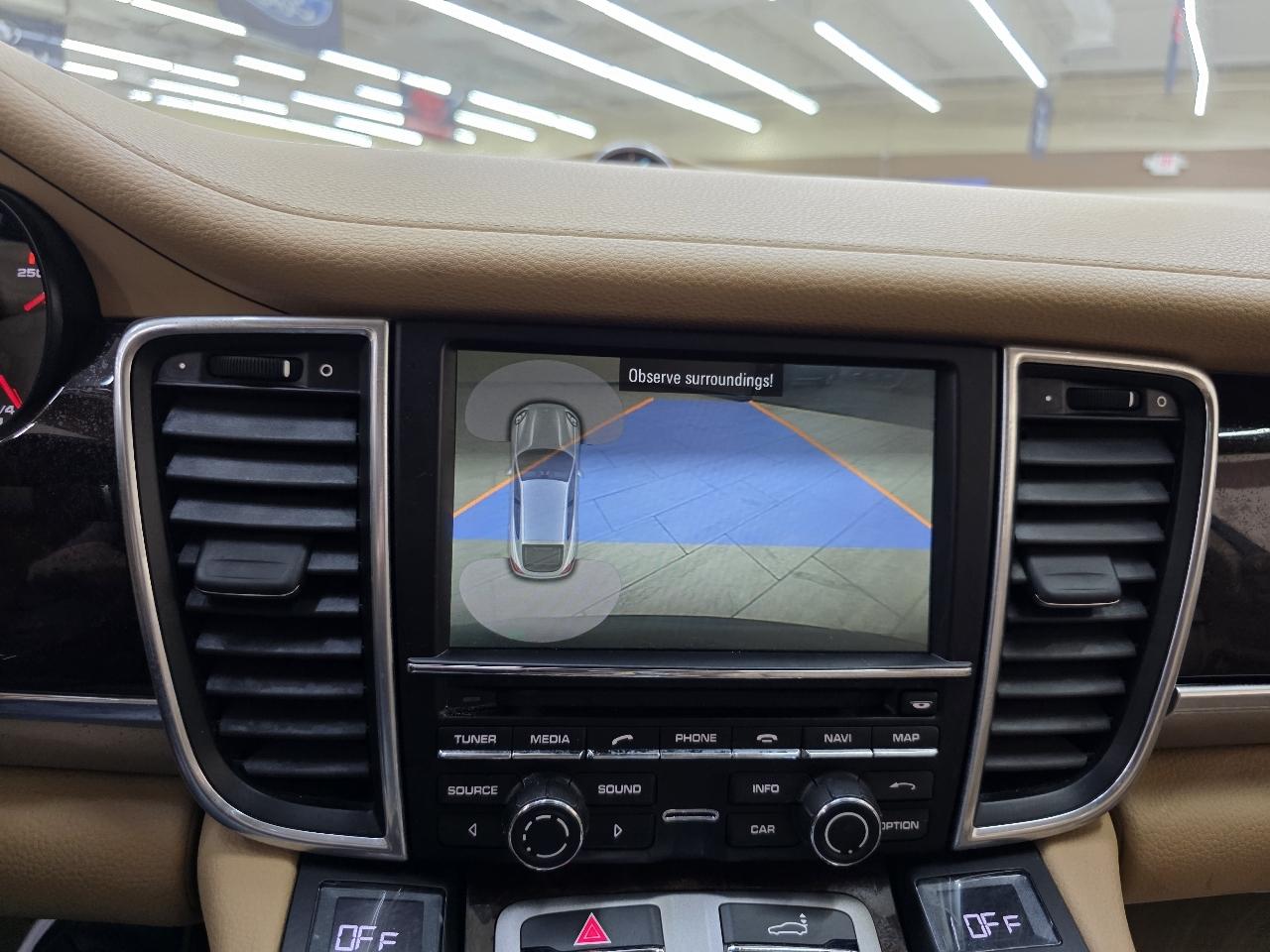 Porsche Panamera  2016