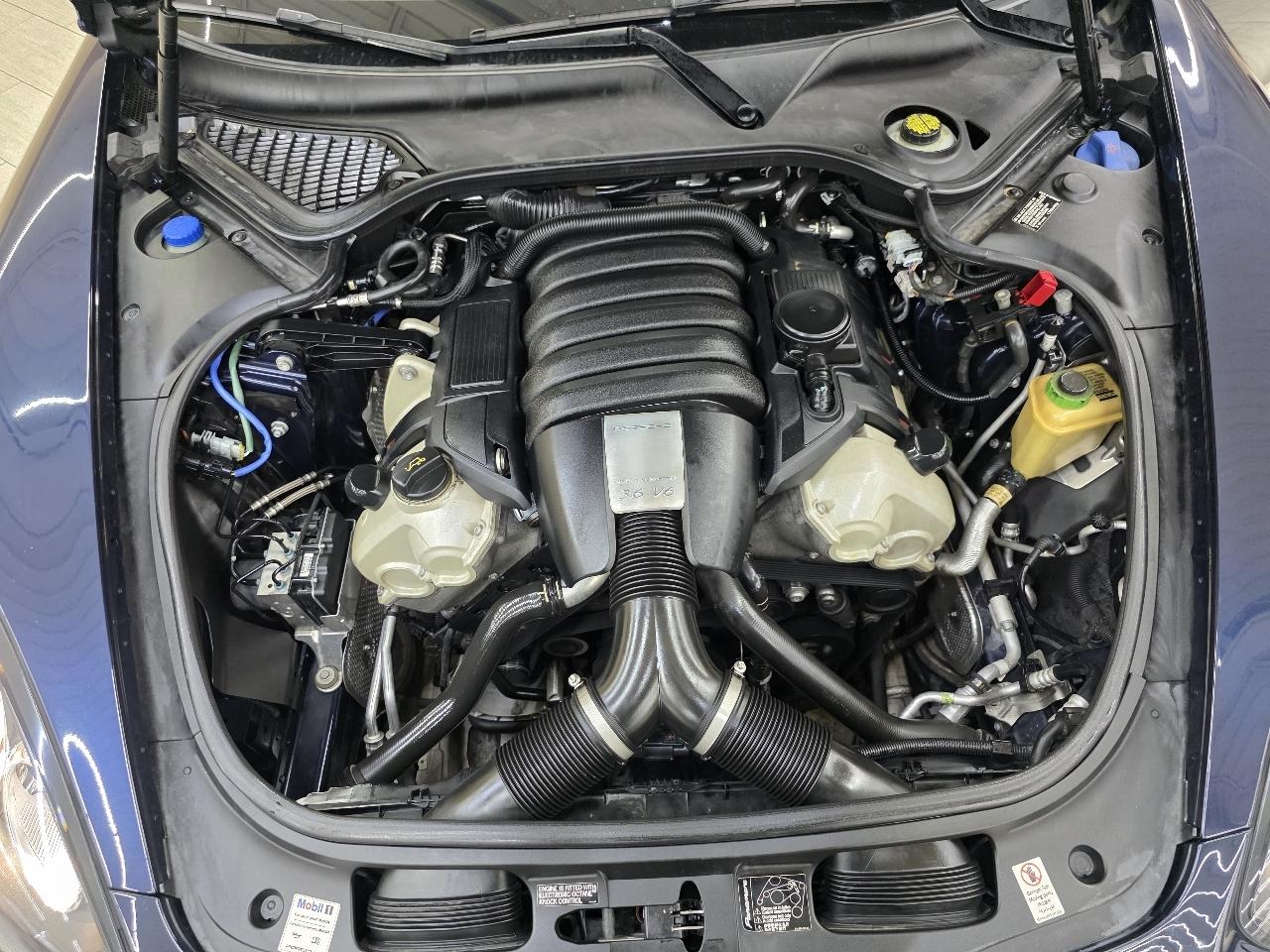 Porsche Panamera  2016