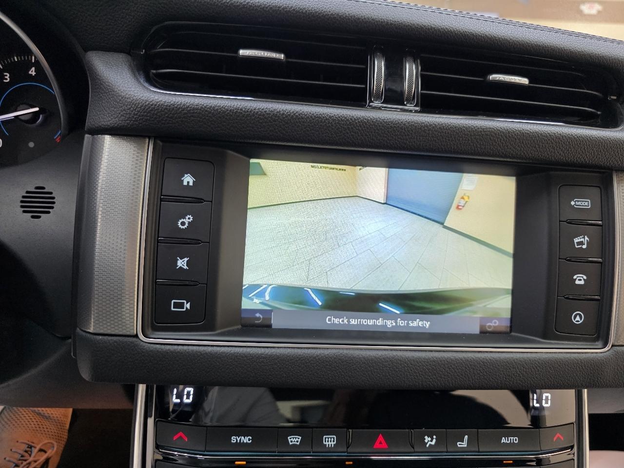 Jaguar XF-Series 25t Premium 2018