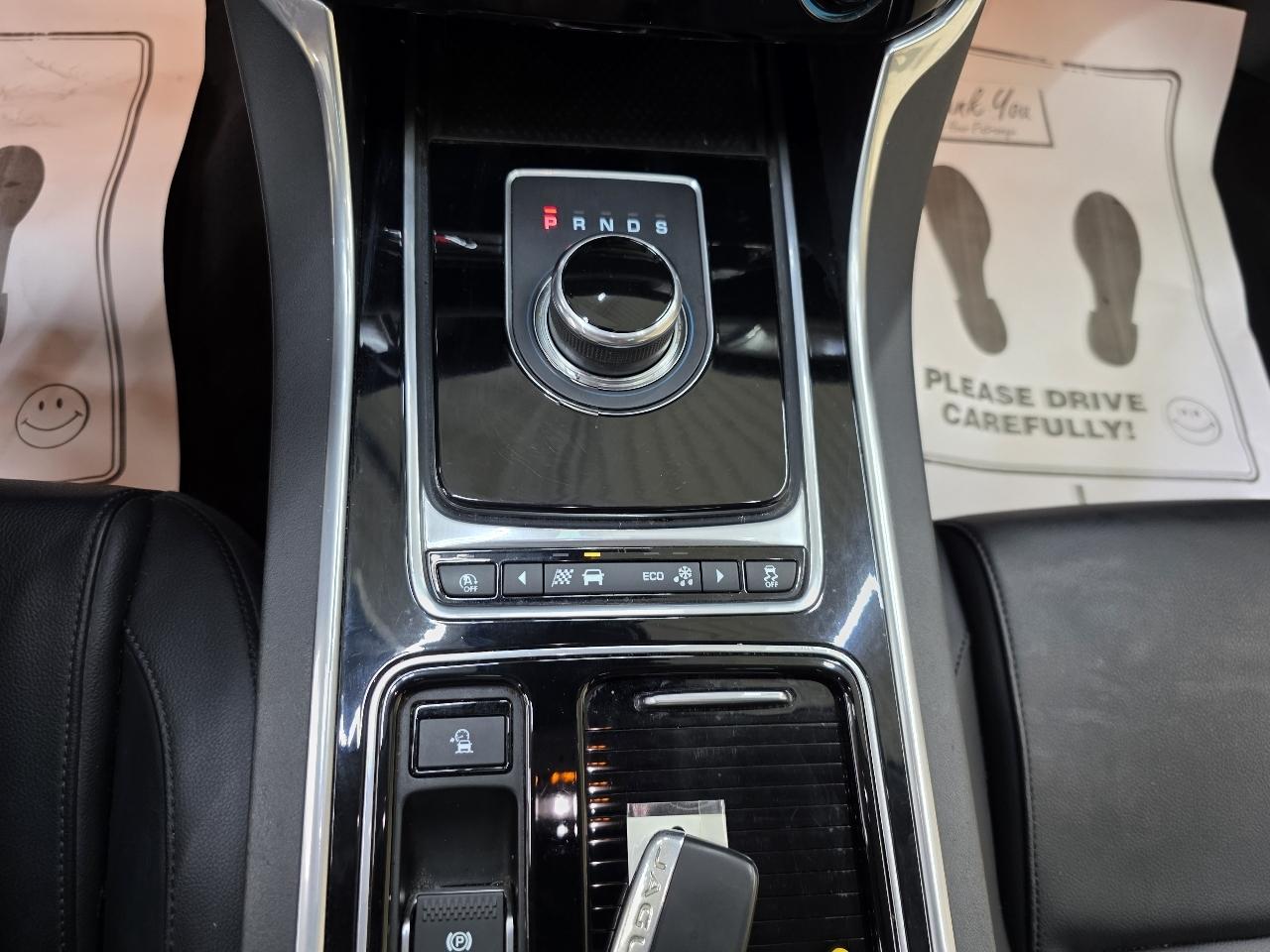 Jaguar XF-Series 25t Premium 2018