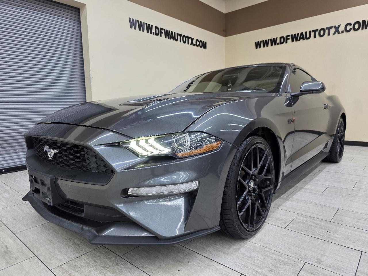Ford Mustang EcoBoost Coupe 2020