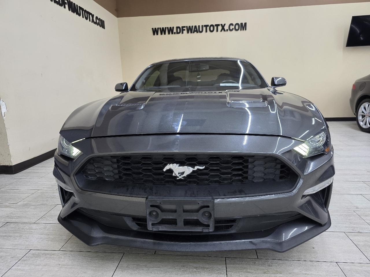 Ford Mustang EcoBoost Coupe 2020