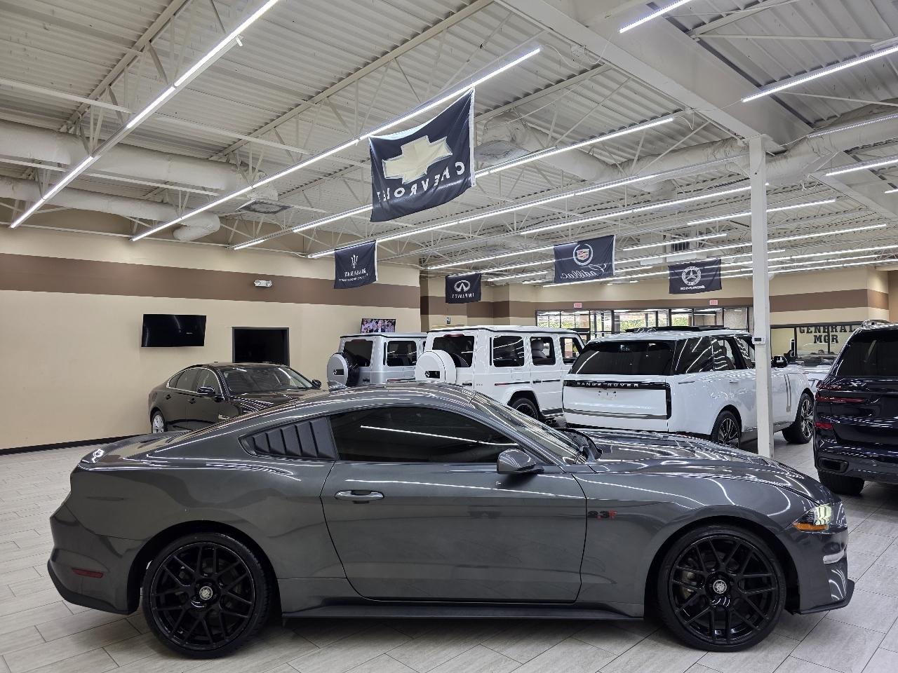 Ford Mustang EcoBoost Coupe 2020