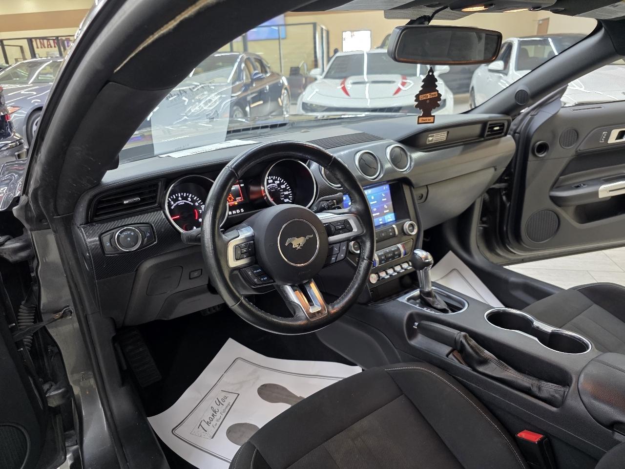 Ford Mustang EcoBoost Coupe 2020