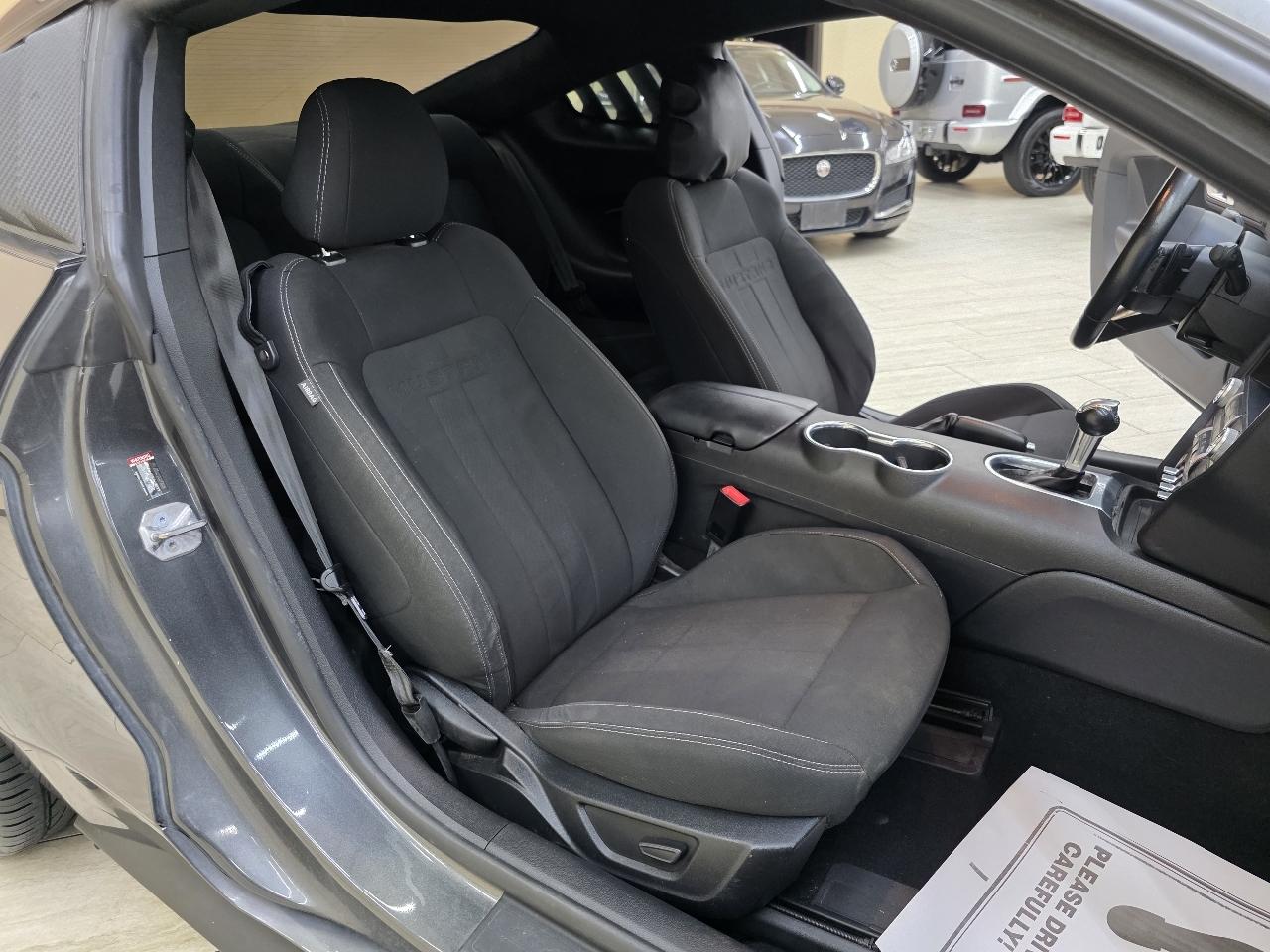Ford Mustang EcoBoost Coupe 2020