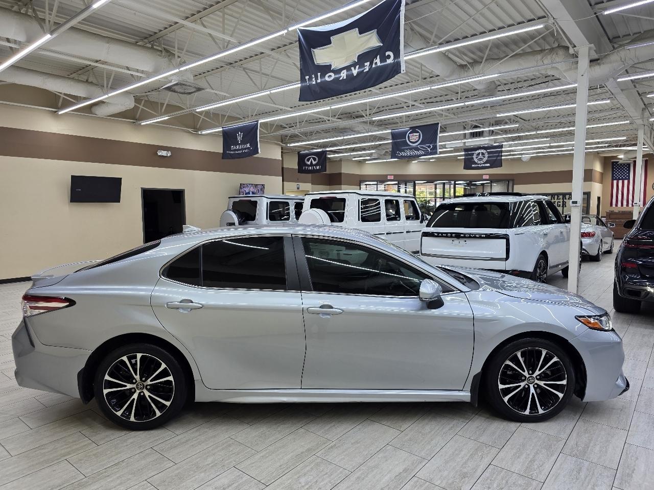 Toyota Camry XLE 2019