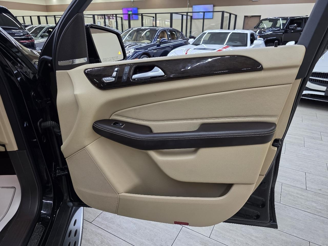 Mercedes-Benz GLE-Class GLE300D 4MATIC 2016