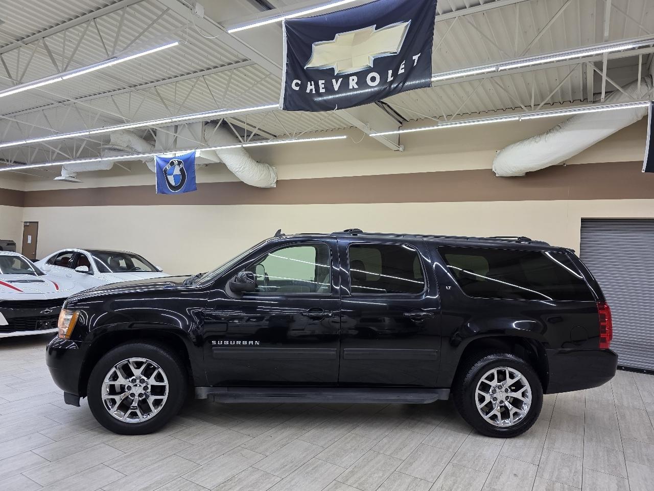 Chevrolet Suburban LT 1500 2WD 2013