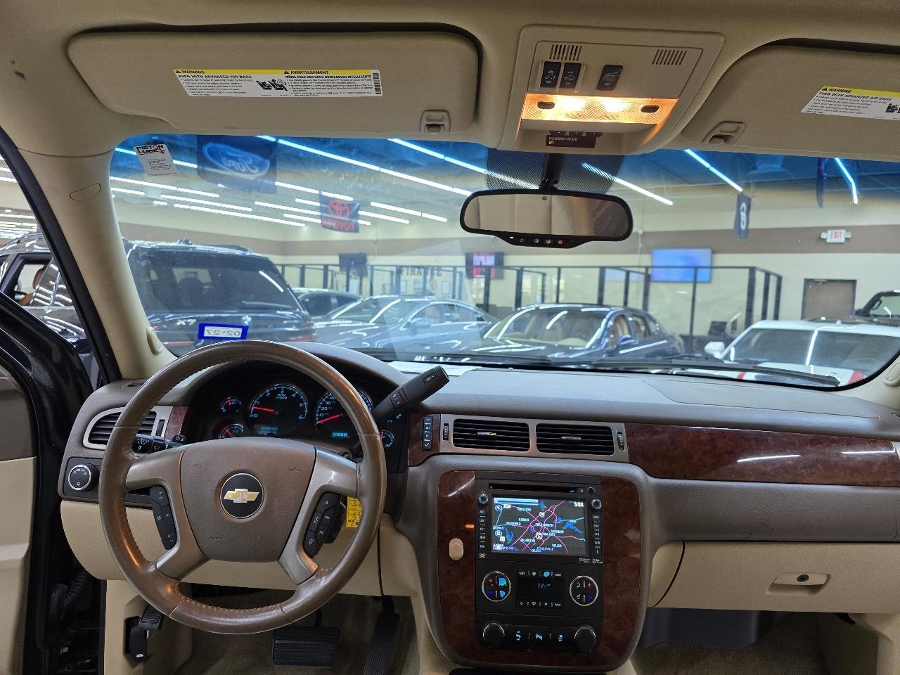Chevrolet Suburban LT 1500 2WD 2013