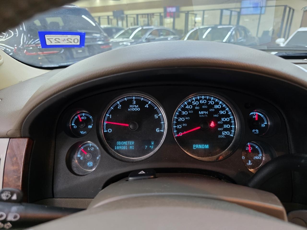 Chevrolet Suburban LT 1500 2WD 2013