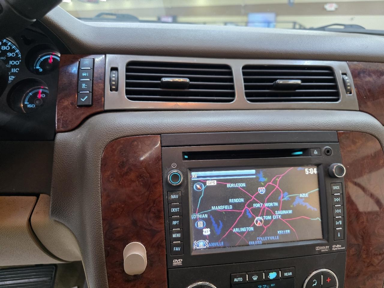 Chevrolet Suburban LT 1500 2WD 2013