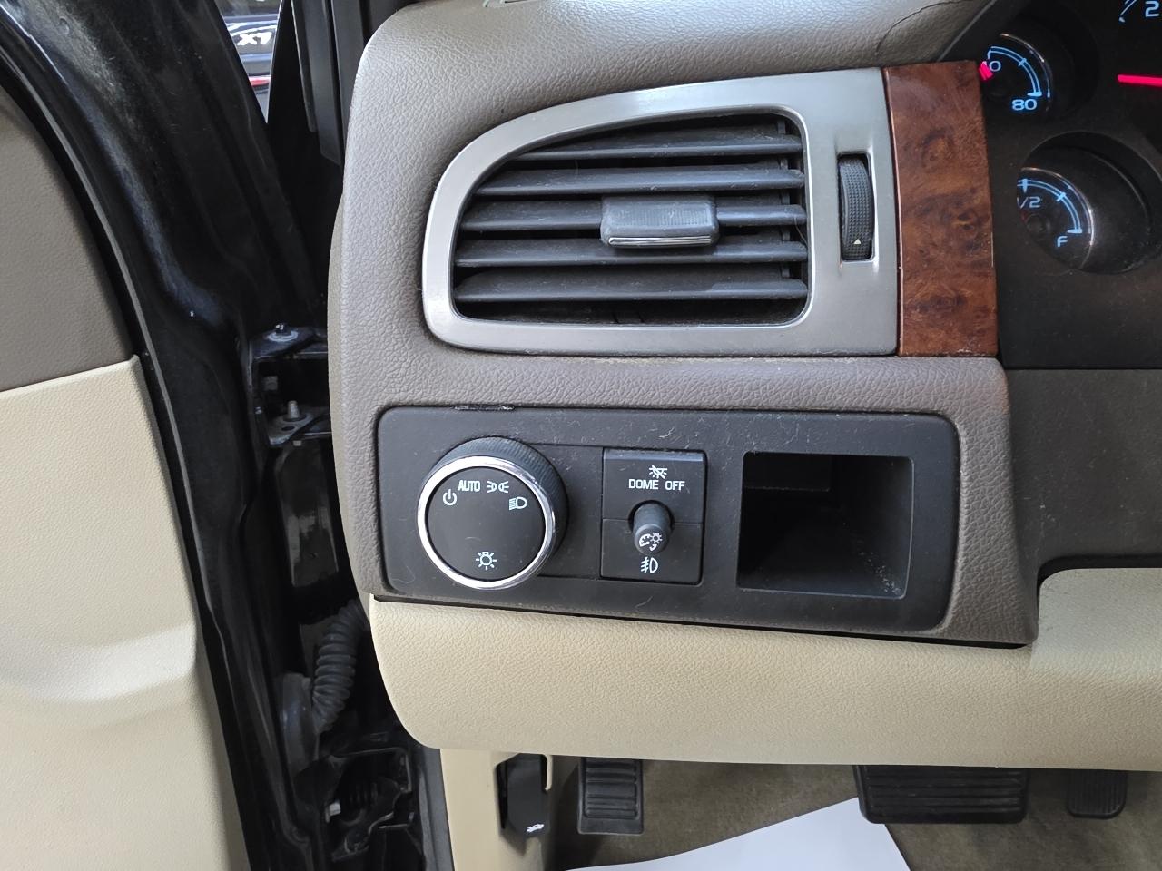 Chevrolet Suburban LT 1500 2WD 2013