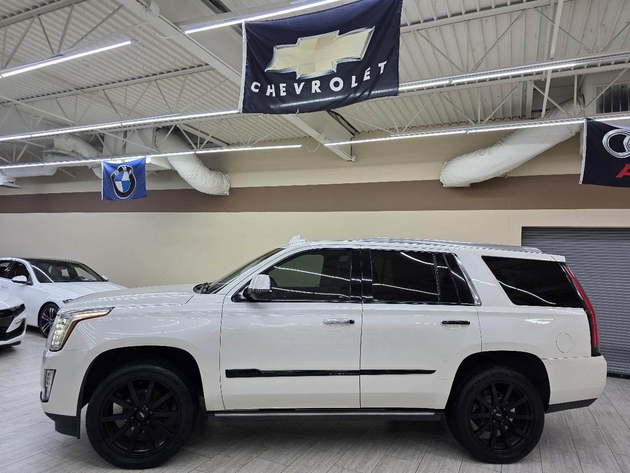 Cadillac Escalade Platinum 4WD 2015