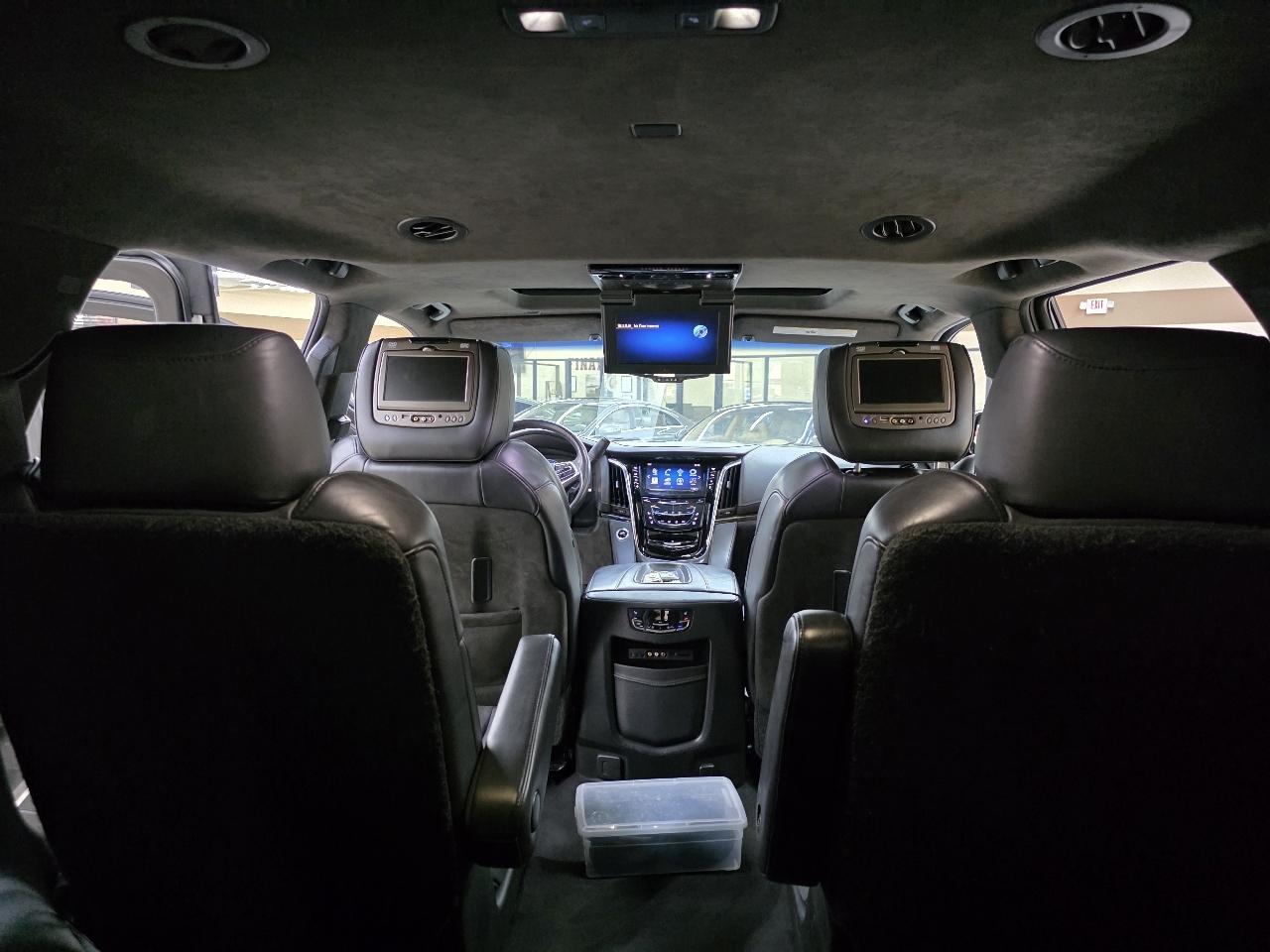 Cadillac Escalade Platinum 4WD 2015