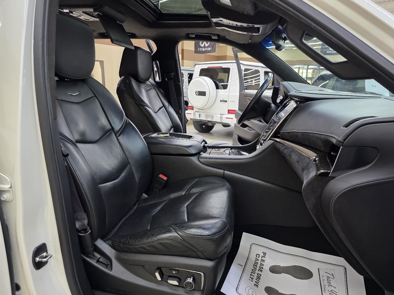 Cadillac Escalade Platinum 4WD 2015