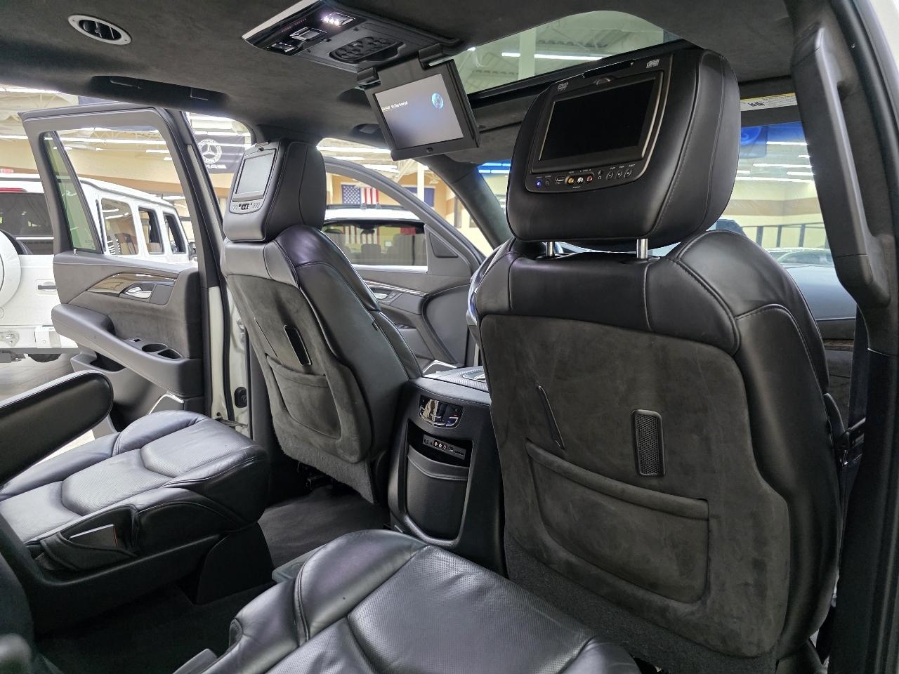 Cadillac Escalade Platinum 4WD 2015