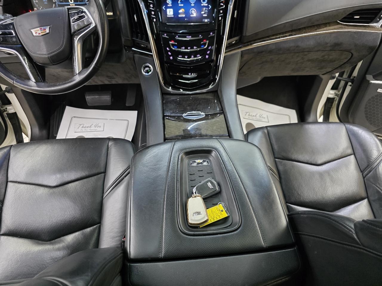 Cadillac Escalade Platinum 4WD 2015