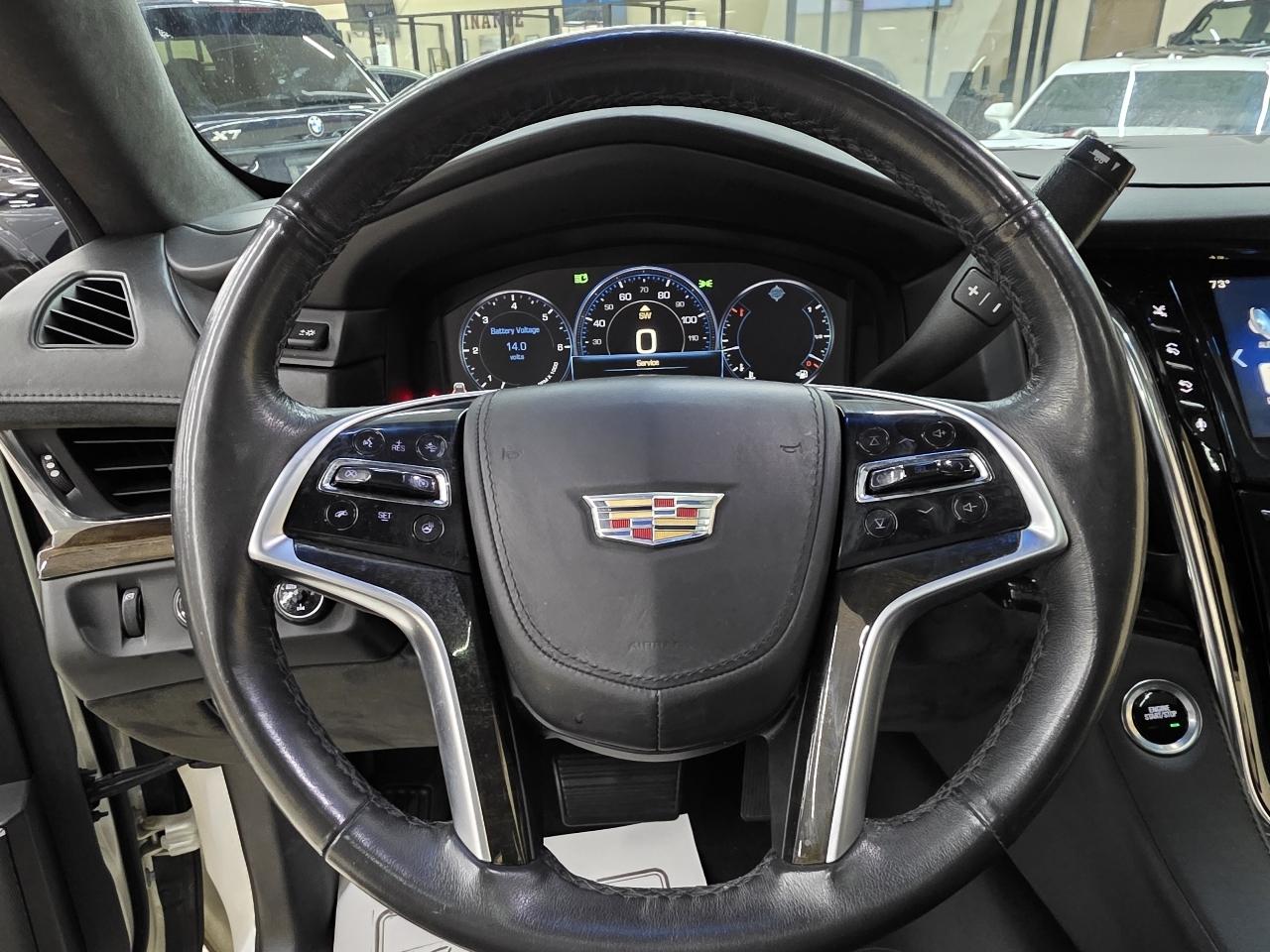 Cadillac Escalade Platinum 4WD 2015