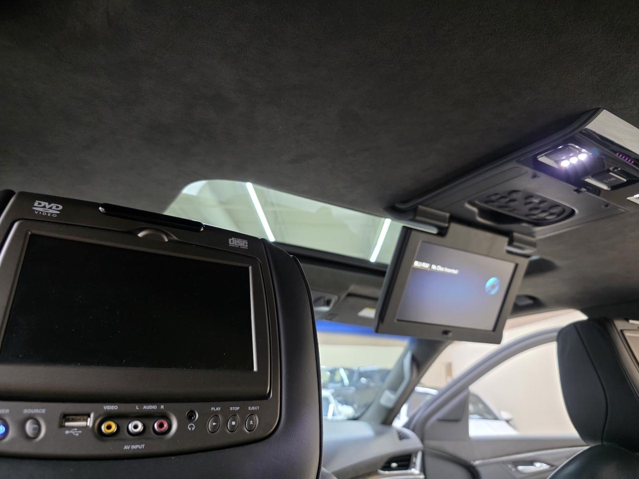Cadillac Escalade Platinum 4WD 2015