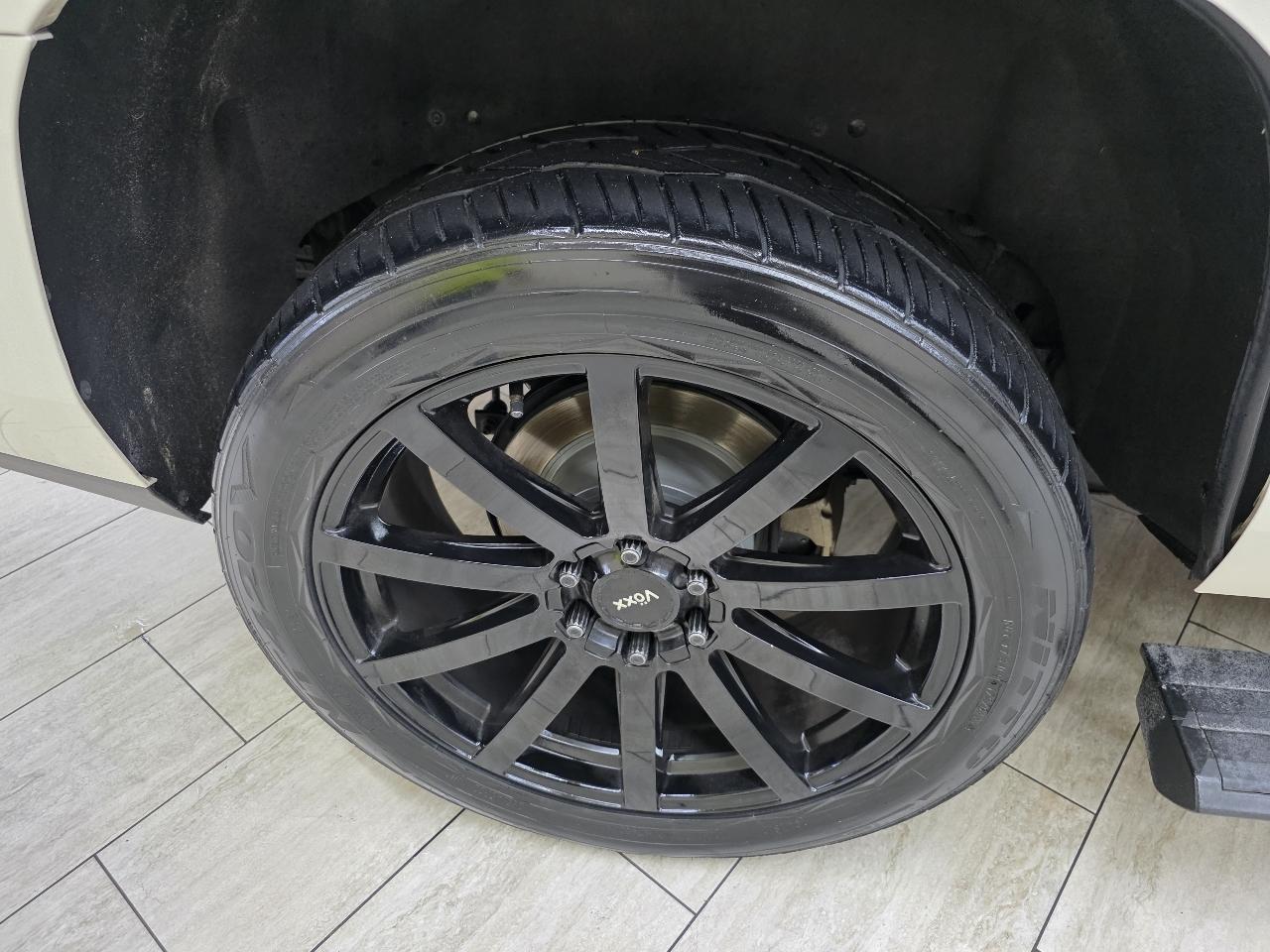Cadillac Escalade Platinum 4WD 2015