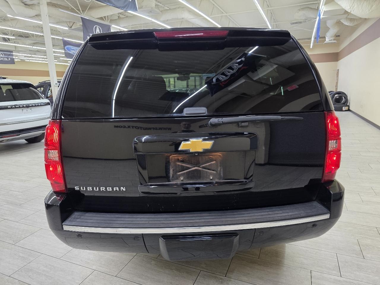 Chevrolet Suburban LTZ 1500 2WD 2014