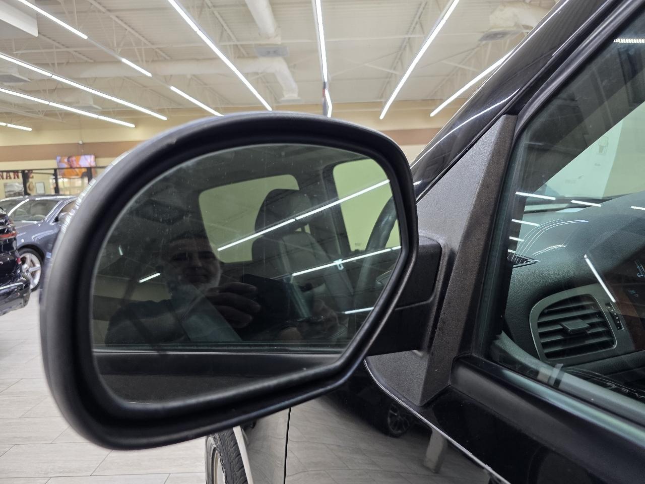 Chevrolet Suburban LTZ 1500 2WD 2014