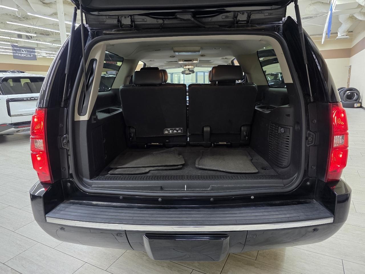 Chevrolet Suburban LTZ 1500 2WD 2014