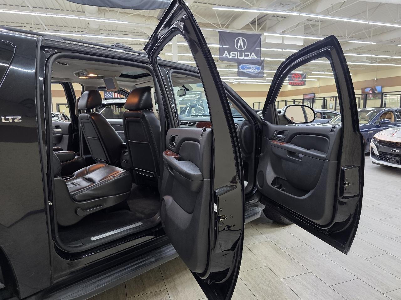 Chevrolet Suburban LTZ 1500 2WD 2014