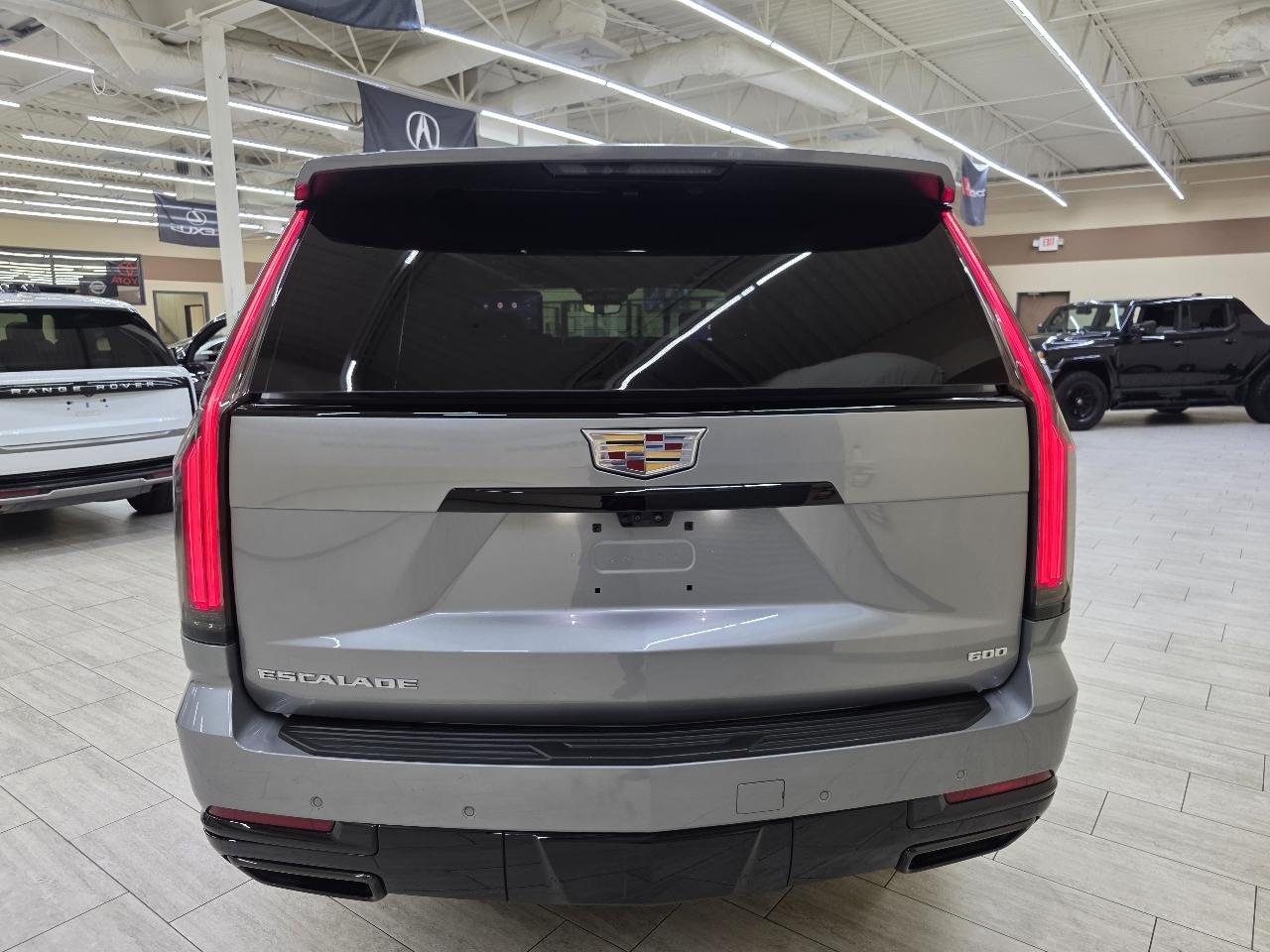 Cadillac Escalade Sport Platinum AWD 2025