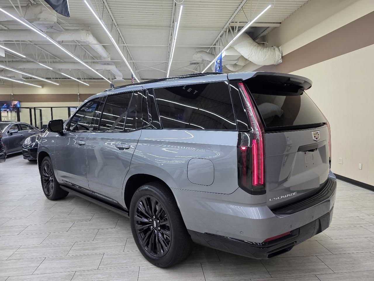 Cadillac Escalade Sport Platinum AWD 2025
