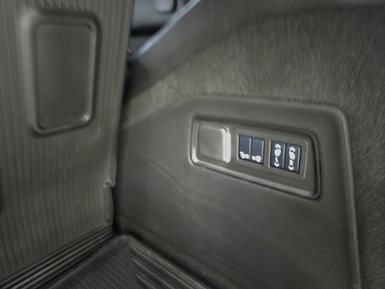 Cadillac Escalade Sport Platinum AWD 2025