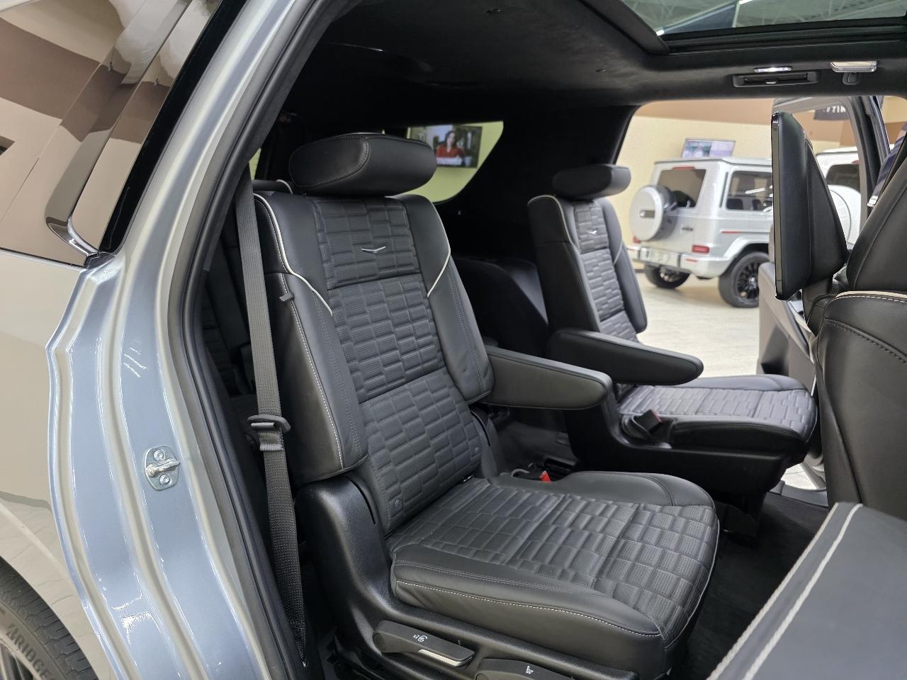 Cadillac Escalade Sport Platinum AWD 2025