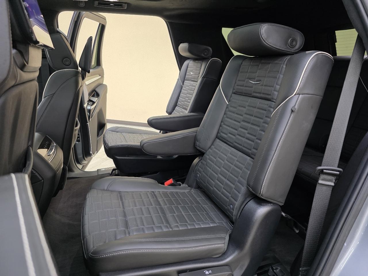 Cadillac Escalade Sport Platinum AWD 2025